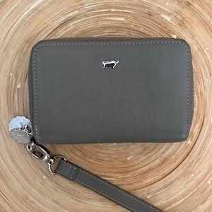 Braun Buffel. Genuine leather wallet in beige. Used, excellent condition.